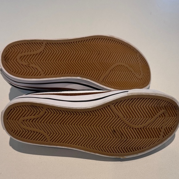 White, Black and Gold Nike Court Legacy Little Kids' Shoes - Picture 2 of 5